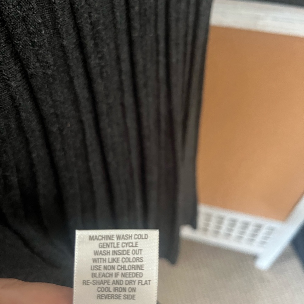 Dressbarn Charcoal Black Ribbed 3/4 Sleeve Sweater Dress - Picture 6 of 6